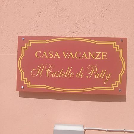 カターニアIl Castello Di Pattyアパートメント エクステリア 写真